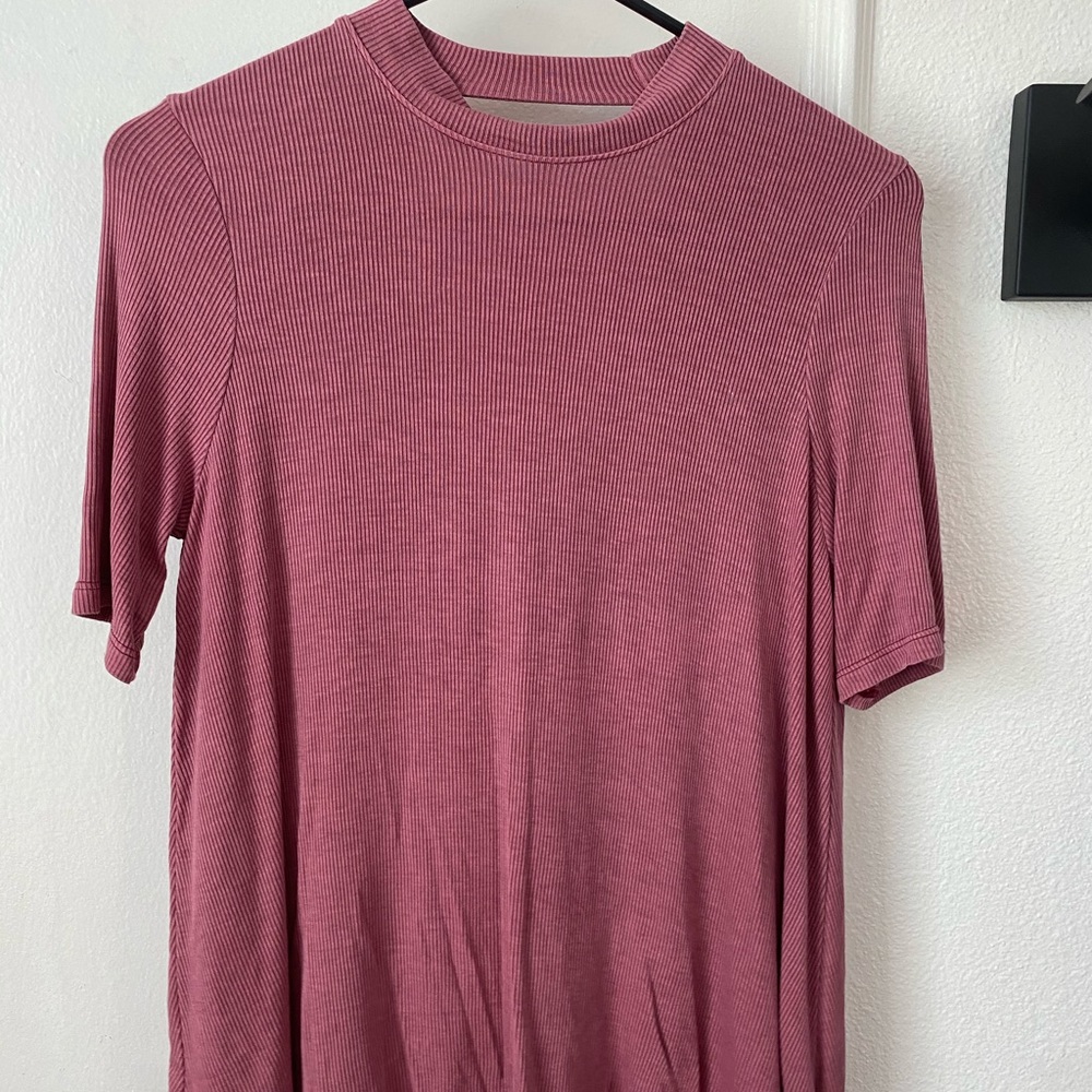 🌴 Soft & Sexy AEO Shirt